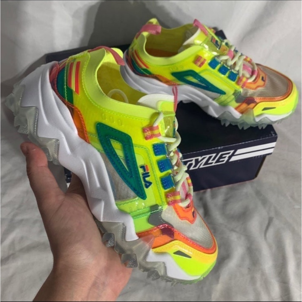 Fila Oakmont TL Jelly White Pink Blue Yellow Shoes New Womans 7 & 6